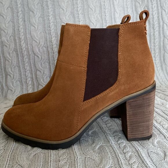 Crevo Alicia Tan Brown Leather Suede Round Toe Block Heel Casual Fall Boots - Picture 1 of 12